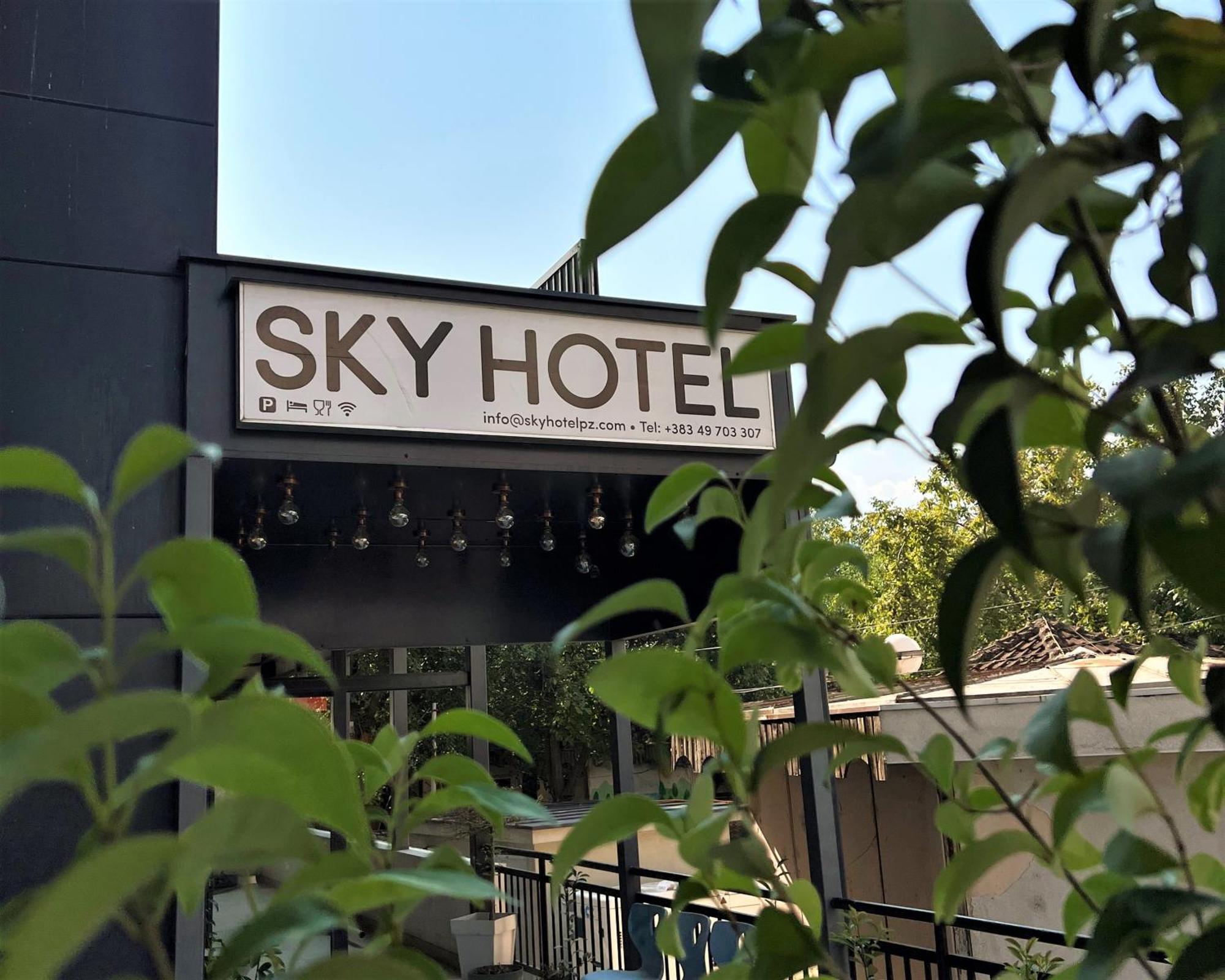 Sky Hotel Prizren Luaran gambar